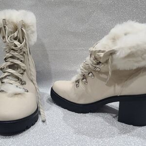 Esprit Beige Fur-Lined Winter Boots